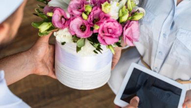 What You Need to Know Before Booking Valentine’s Day Flower Delivery