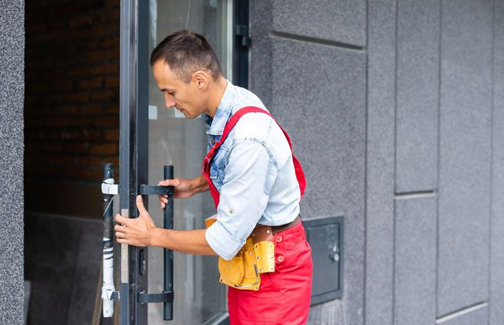 Why Hiring a Professional Locksmith Matters